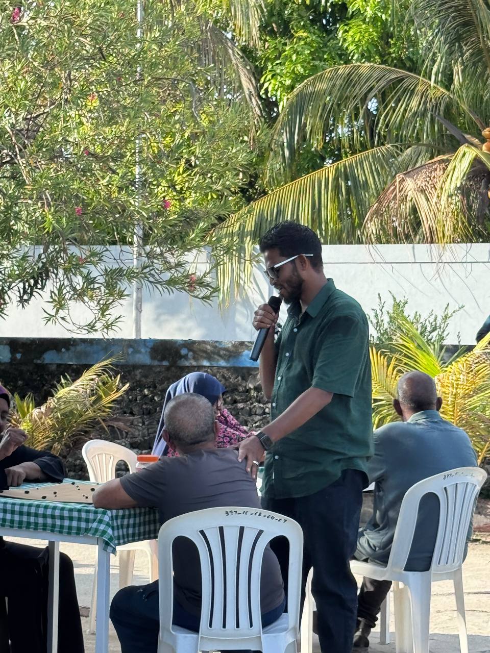 އިސްރަށްވެހިންގެ ދުވަސް 1