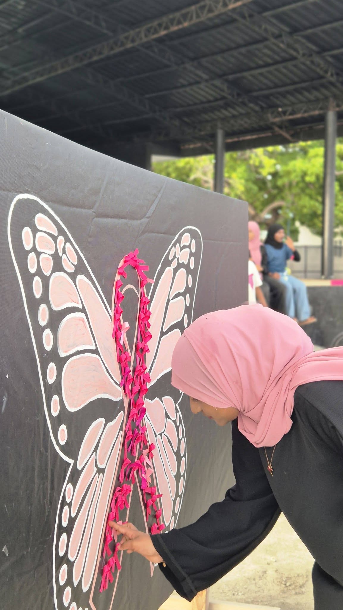 ޕިންކް ރިބަން ހިނގާލުން 2026 1